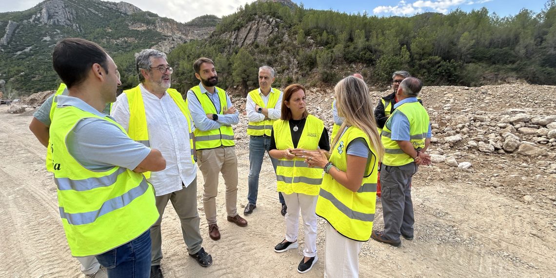 La Diputació restablecerá antes de fin de año la carretera entre Chera y Sot de Chera tras los daños del Reatillo