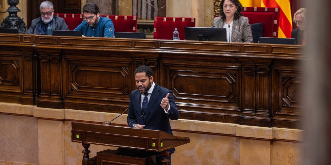 Vox reclama un debate urgente sobre sanidad en Cataluña por el colapso sanitario, las listas de espera y la falta de inversión en salud