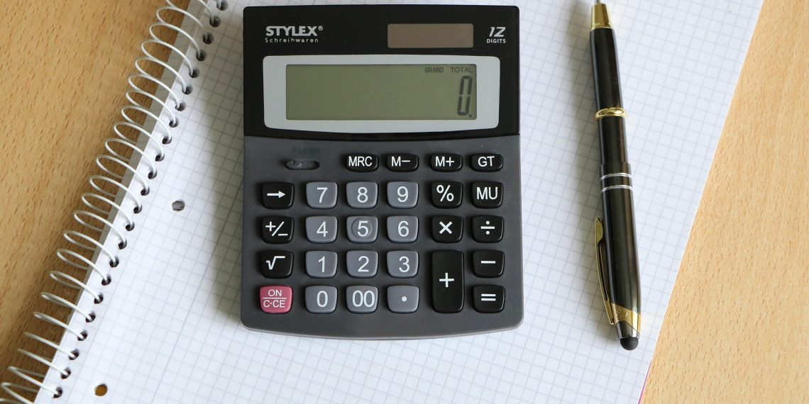 Vuelta al cole 2025: 5 trucos para ahorrar en la compra de material escolar y no gastar de más en el regreso a clases