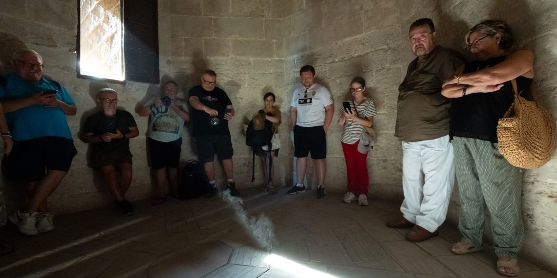 El Micalet proyecta alineamiento solar por la Asunción de la Virgen