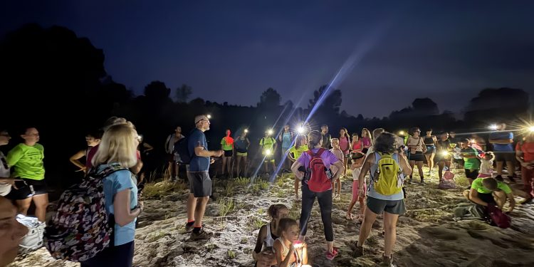 Sueca vive una noche mágica con la ruta de las Perseidas en l’Énova
