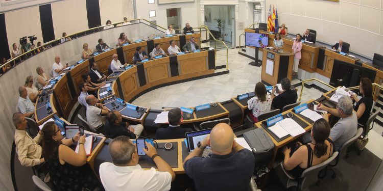 El Consejo Económico y Social de Alicante analizará mejoras para las Cámaras de Comercio