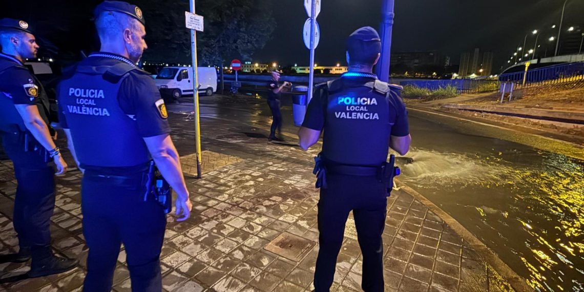 Valencia mantiene las medidas de emergencia por la alerta roja