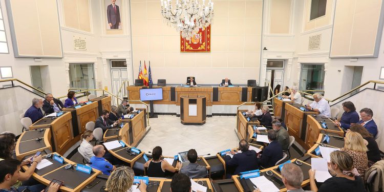 El Consejo Económico y Social analiza los retos de la economía alicantina