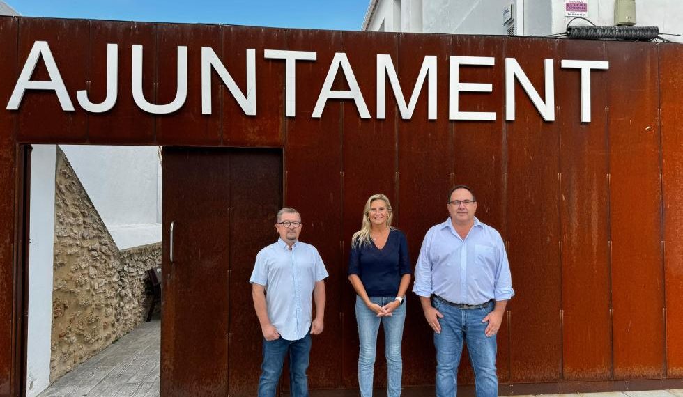 La delegada del Consell en Castellón aborda en San Rafael del Río las principales actuaciones de la Generalitat en el municipio