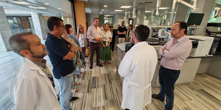 La Comunitat Valenciana cierra la temporada con casi 5.000 controles de calidad del agua en sus playas