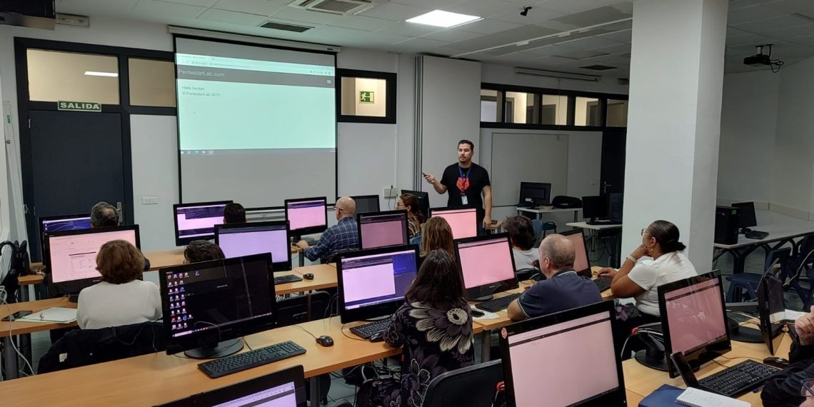 La Generalitat lanza 318.000 € en ayudas a investigación y transferencia universitaria