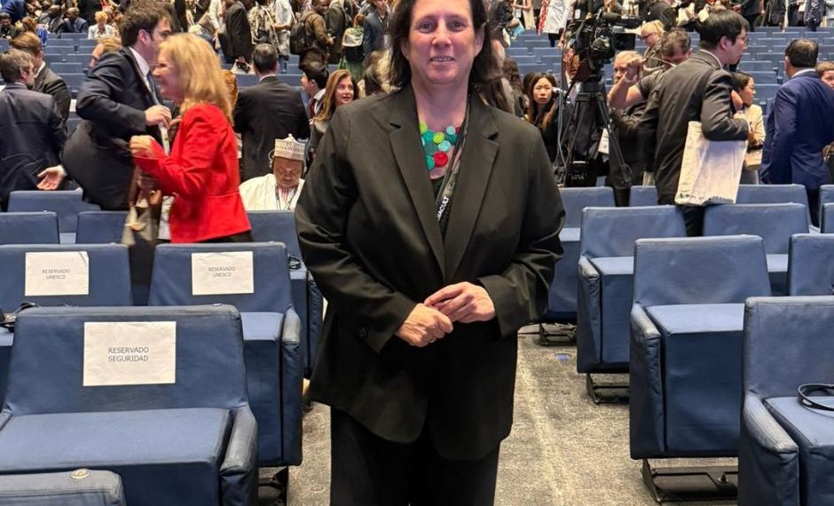 Pilar Tébar reclama al Gobierno central más apoyo para “recuperar la ansiada normalidad” tras la riada