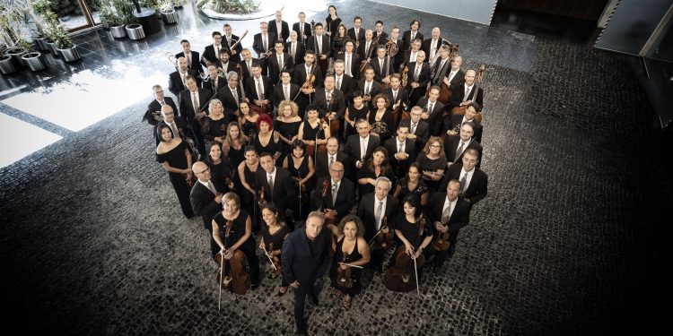 La Orquesta de Valencia abre temporada con música contemporánea y un viaje del folk al clásico