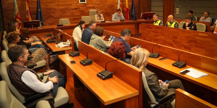 Torrent refuerza el CECOPAL y mantiene las medidas preventivas ante la alerta