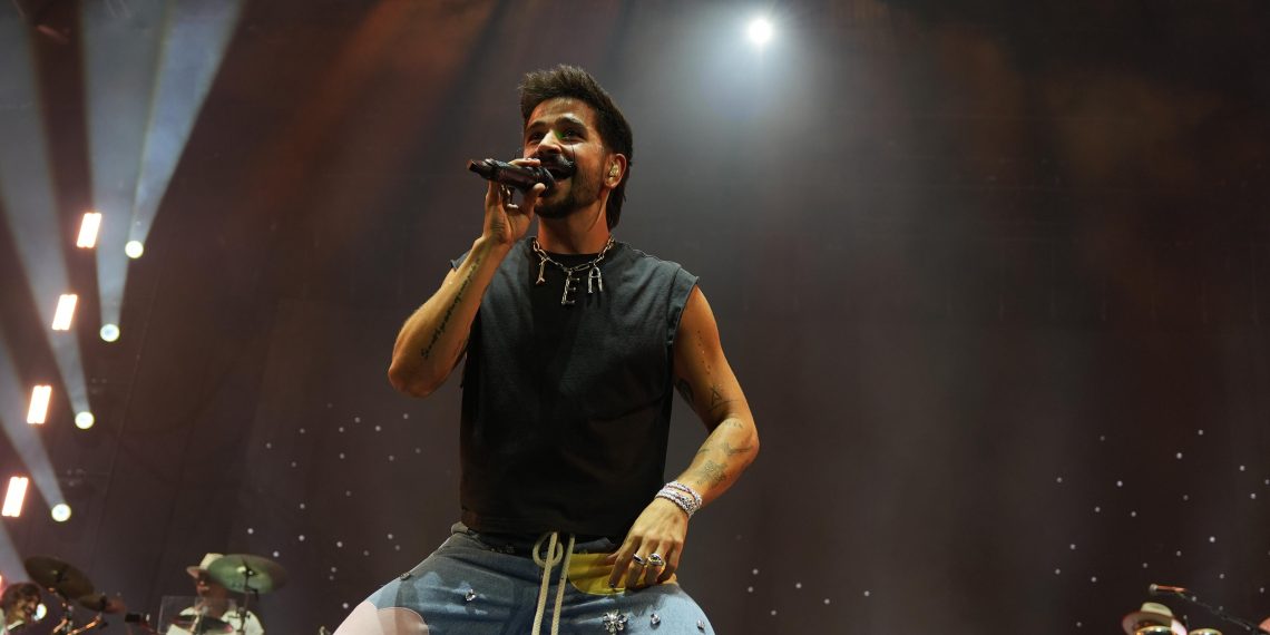 Camilo en su primer concierto en el Roig Arena
