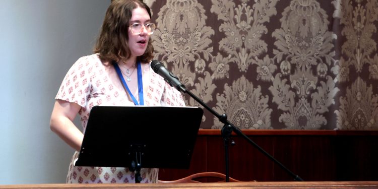 El Debate sobre el estado de la ciudad reúne a 45 entidades vecinales en el pleno del Ayuntamiento de Valencia