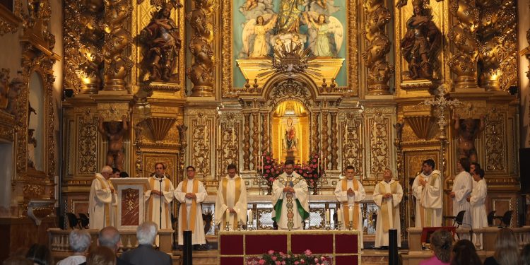 Torrent despide las fiestas de la Mare de Déu del Pòpul