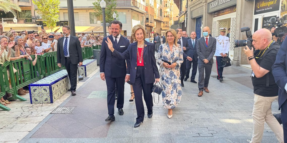 Su Majestad la Reina Doña Sofía en el  Congreso Internacional de Enfermedades Neurodegenerativas celebrado en la localidad de Elche
