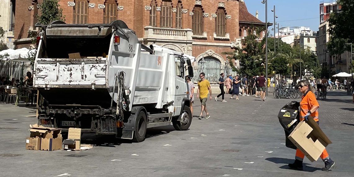 Valencia reciclará 24.000 toneladas de papel y cartón con la empresa Saica Natur
