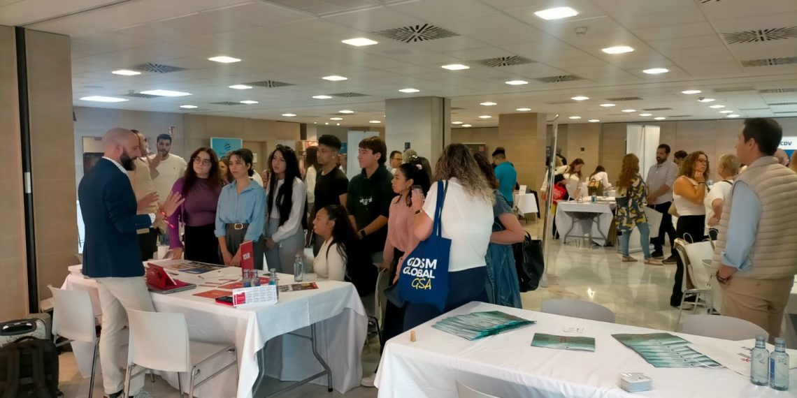 Valencia Turisme promociona la oferta turística de la provincia en un encuentro profesional en Murcia