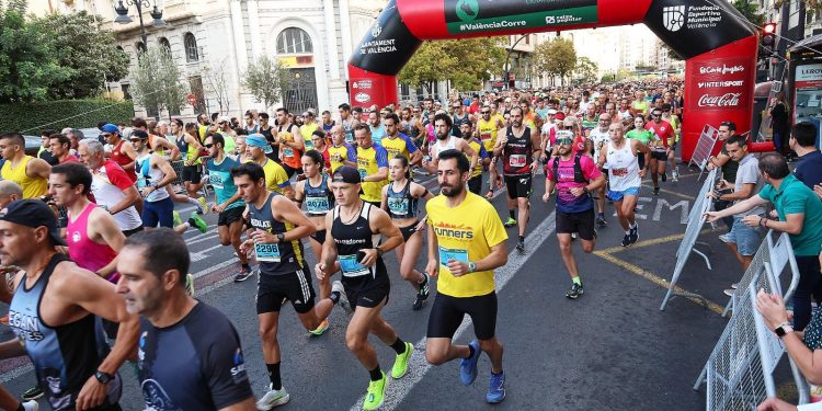 La Volta a Peu de les Falles pondrá fin al Circuit Caixa Popular de Carreres 2025