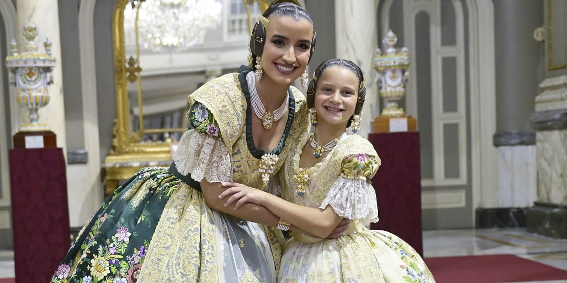 Valencia proclama Carmen Prades y Marta Mercader como falleras mayores del año 2026