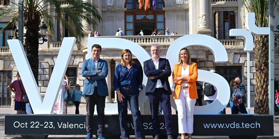 Catalá muestra su apoyo a la celebración del Valencia Digital Summit