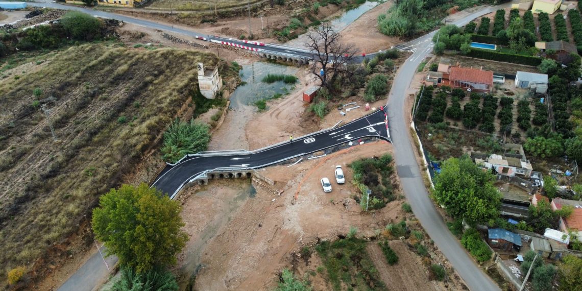La Generalitat pone en servicio dos badenes sobre el barranco de Chiva