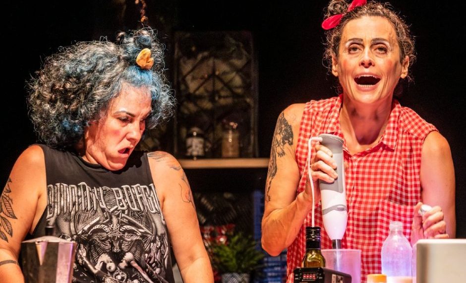 El Palau de Congressos de Peñíscola abre temporada con ‘Cuina!’, un espectáculo que mezcla humor, circo y cocina en vivo