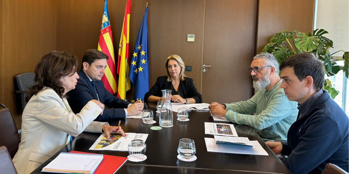 Camarero refuerza la colaboración con el tercer sector para la protección de la infancia