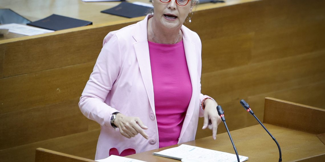 Bastidas: “Mientras la Generalitat atiende a los menores migrantes, Sánchez impone un reparto arbitrario y sin recursos”