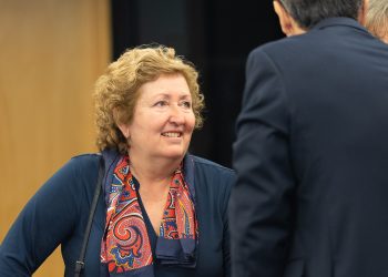 Esperanza Reynal, diputada nacional del PP por Valencia, durante su intervención sobre el cribado de cáncer de mama en la Comunitat Valenciana.