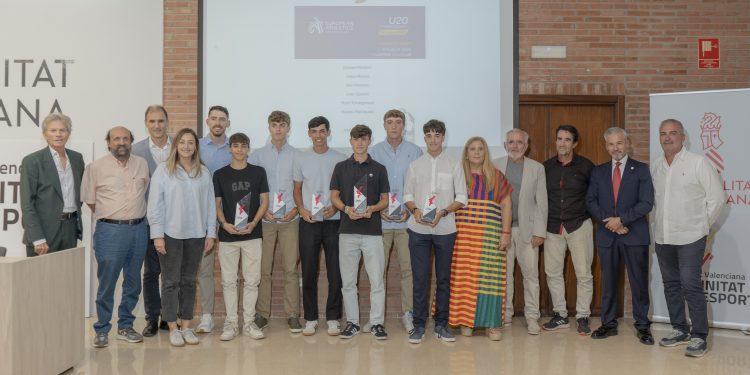 La Generalitat reconoce a los atletas valencianos medallistas en el Europeo sub 20 y al trail runner Andreu Blanes