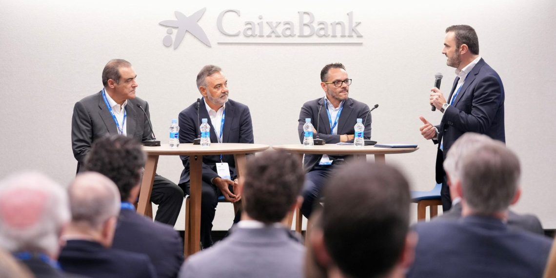 Líderes de la empresa familiar valenciana participan en el encuentro organizado por KPMG y AVE para fortalecer gobernanza, innovación y sostenibilidad