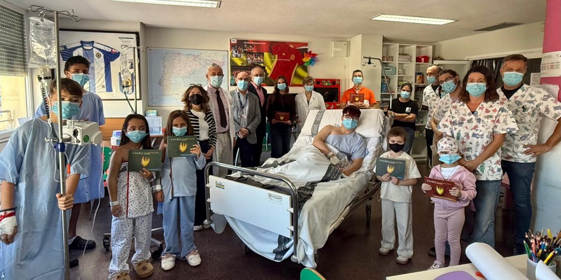 El MARQ acerca la historia y la arqueología a los niños y niñas de larga estancia del Hospital General de Alicante