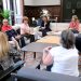 La alcaldesa de Valencia, María José Catalá, durante la reunión con vecinos de La Torre para coordinar las mejoras tras la Dana.