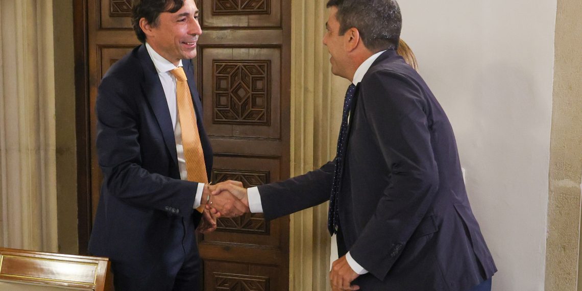 Mazón se reúne con el presidente de Microsoft España