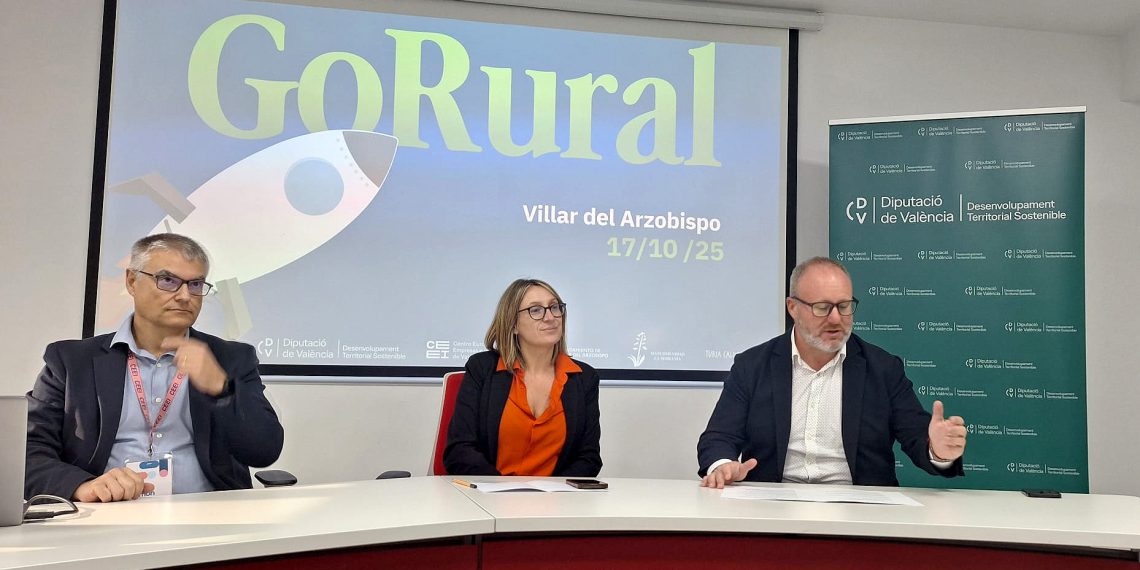 Avelino Mascarell y Ramón Ferrandis presentan Mentoring Rural 2025 para mujeres y jóvenes emprendedores.