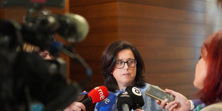 Les Corts instan al Gobierno a financiar con urgencia la Ley ELA