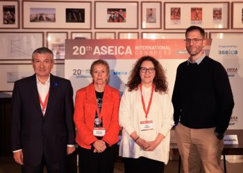 Rafa López, presidente de ASEICA, durante la inauguración del 20º Congreso Internacional de ASEICA en Bilbao. Foto: ASEICA