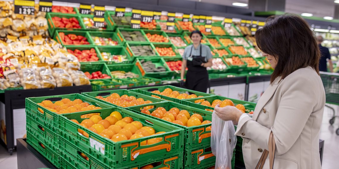 Mercadona Prevé comprar 7.500 toneladas de caqui cultivado en Valencia en 2025