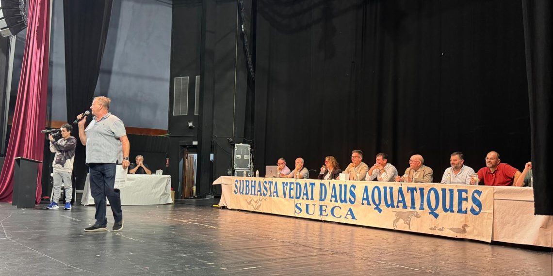 La subasta del coto de caza de Sueca 2025 reunió a numerosos aficionados y recaudó 249.300 euros, un 28% más que el año pasado. Foto: Ayuntamiento de Sueca