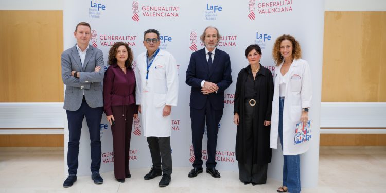 Sanidad celebra en La Fe la jornada anual de calidad asistencial centrada en la humanización del sistema sanitario