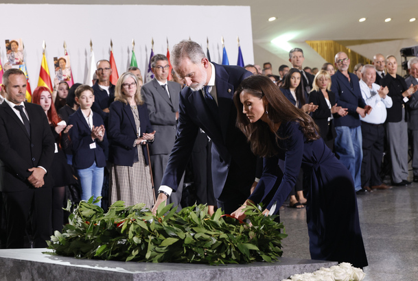 Sus Majestades los Reyes presidieron el homenaje a las víctimas de la DANA, cuando se cumple el primer aniversario de la catástrofe.