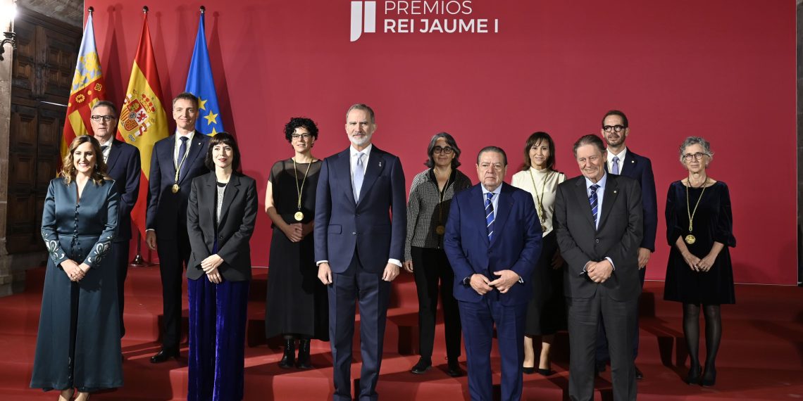 Catalá reivindica la ciencia como pilar para prevenir catástrofes en los Premios Rei Jaume I