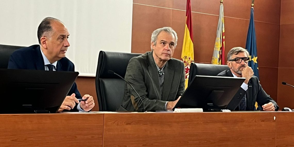 Valderrama apela a la solidaridad y la cooperación para afrontar los retos en la prevención de incendios forestales