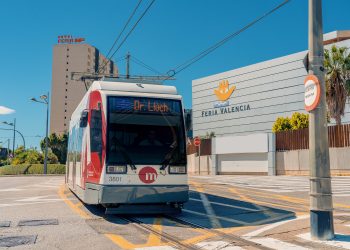 Metrovalencia ofrece servicios especiales de tranvía a Feria Valencia para acudir a los certámenes Sportcities y Arquitect@work
