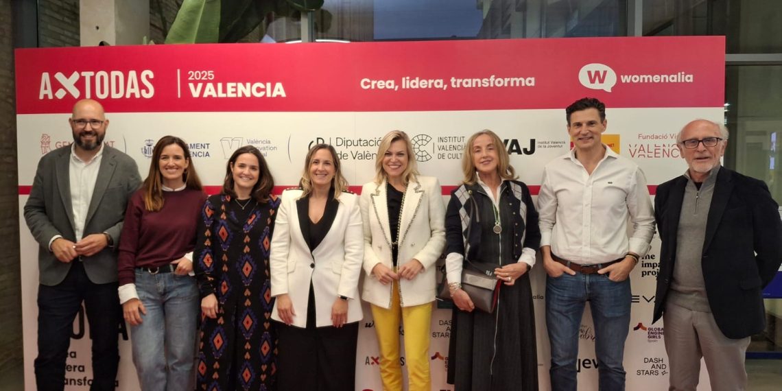El IVAJ destaca el liderazgo femenino joven en el Foro AxTodas 2025