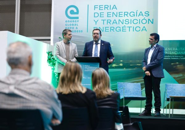 Acto de clausura de EGEC 2025, con la participación de representantes institucionales y del sector energético.