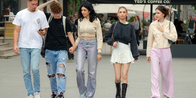 Durante los últimos cinco años, 6.176 estudiantes de 52 centros educativos públicos y concertados de la ciudad han participado en el programa Astrolabio.