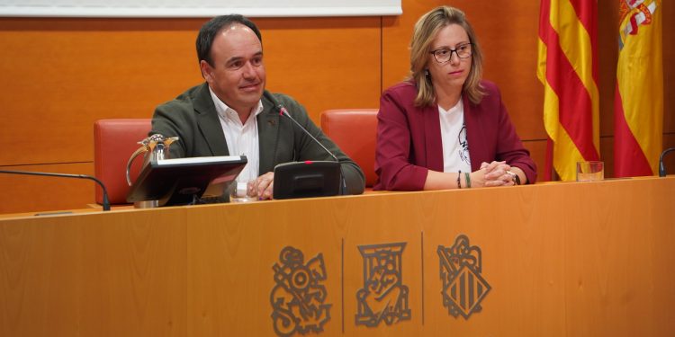 Pérez Llorca defiende la estabilidad institucional del PP y Vox frente al “oportunismo” de la izquierda valenciana