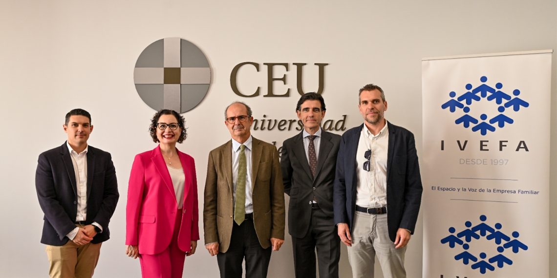 La CEU UCH e IVEFA inauguran un Seminario Permanente