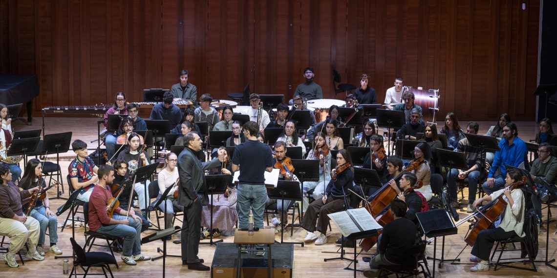 Les Arts celebra el Día de Santa Cecilia con la visita de Daniele Gatti al Conservatorio Superior Joaquín Rodrigo. Mikel Ponce