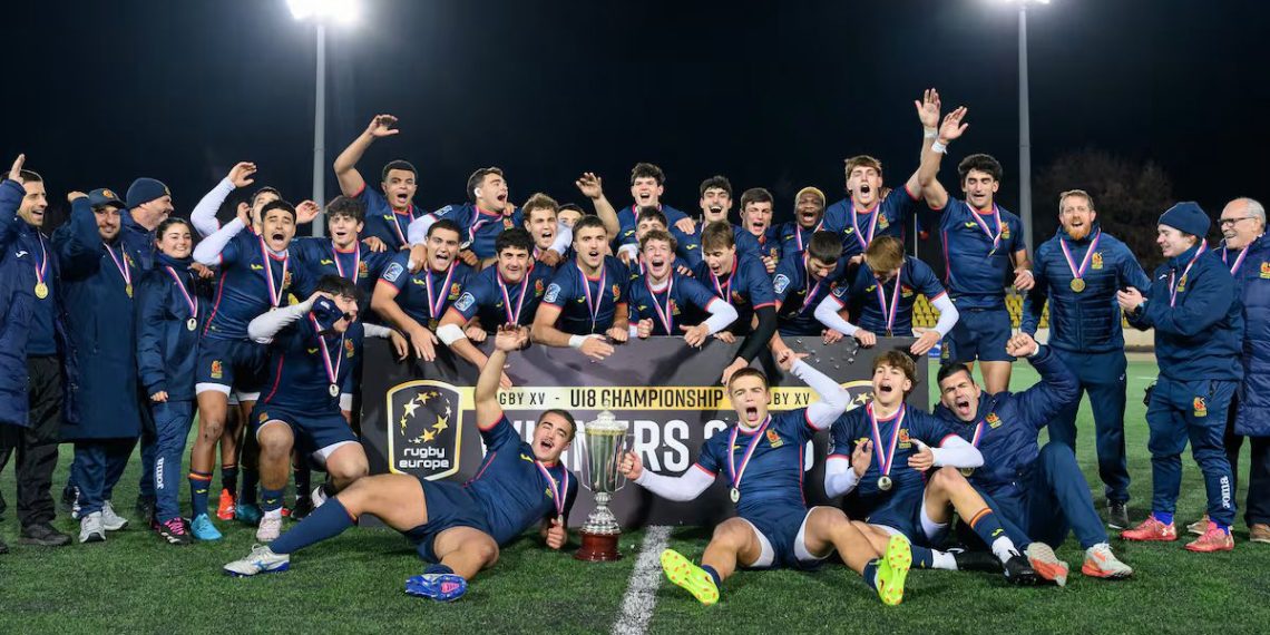 Lucas Gil, del CAU, campeón de Europa Sub-18: una gesta con sello familiar